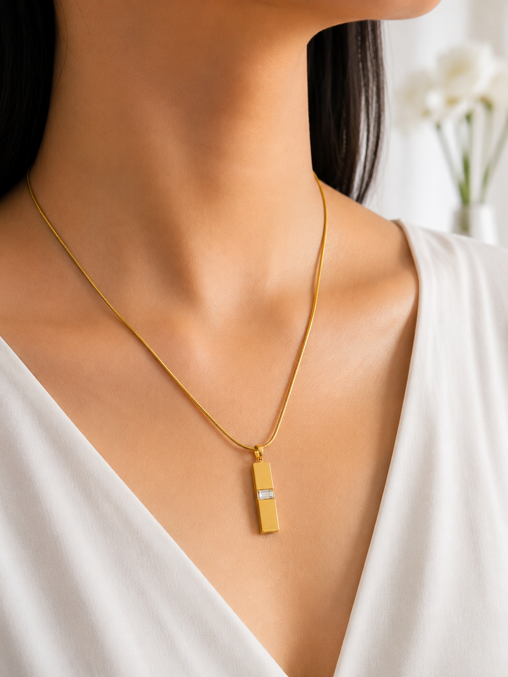 Aster Bar Necklace