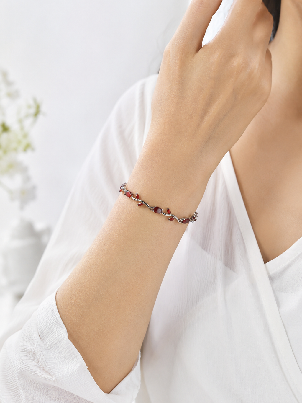 Red-Green Vine Crystal Bracelet